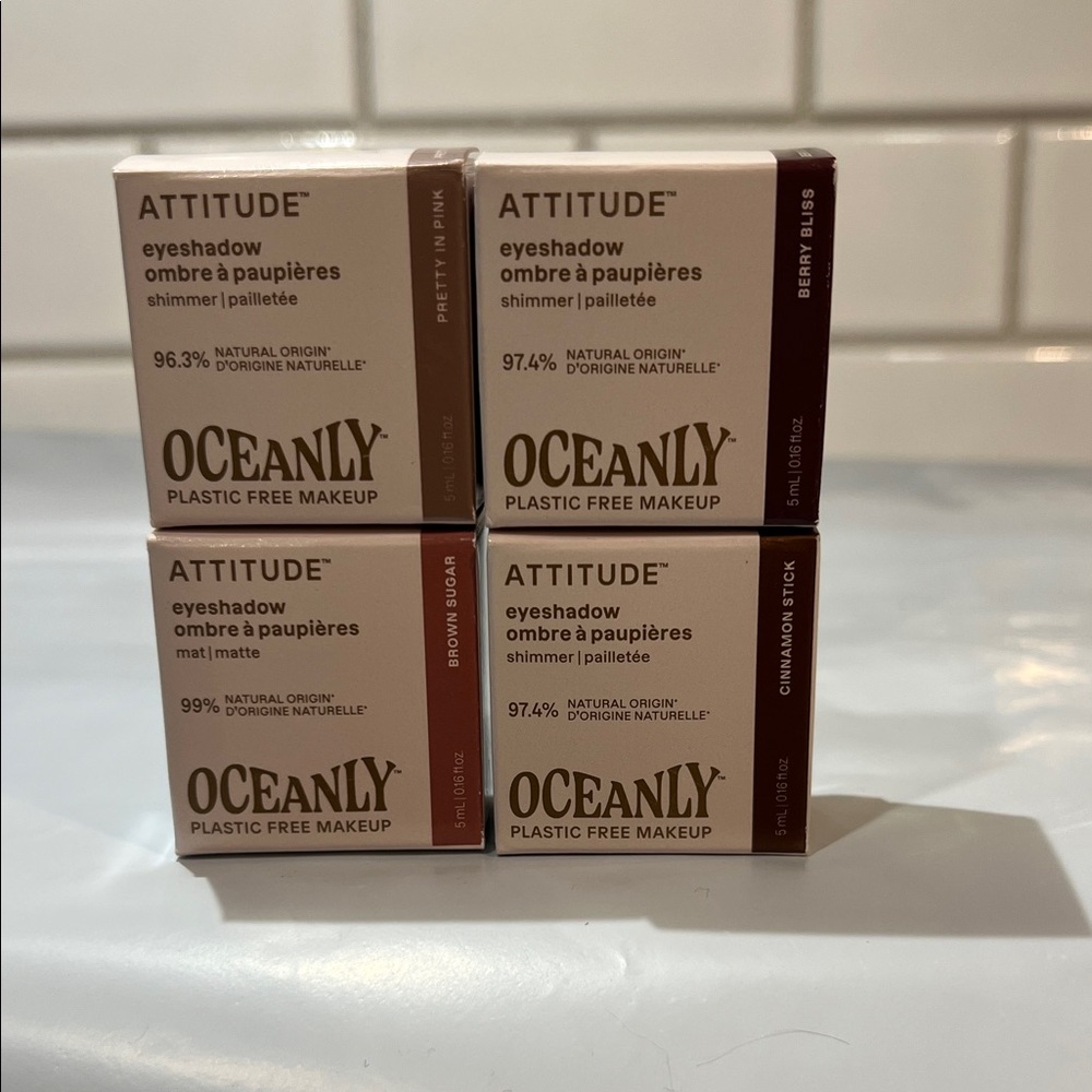 Oceanly Eyeshadow Set - Berry and Brown Shades. New-4 sealed eyeshadows